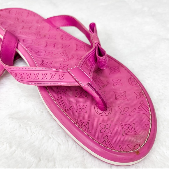 Louis Vuitton Shoes - Louis Vuitton Impanema flip flops 38